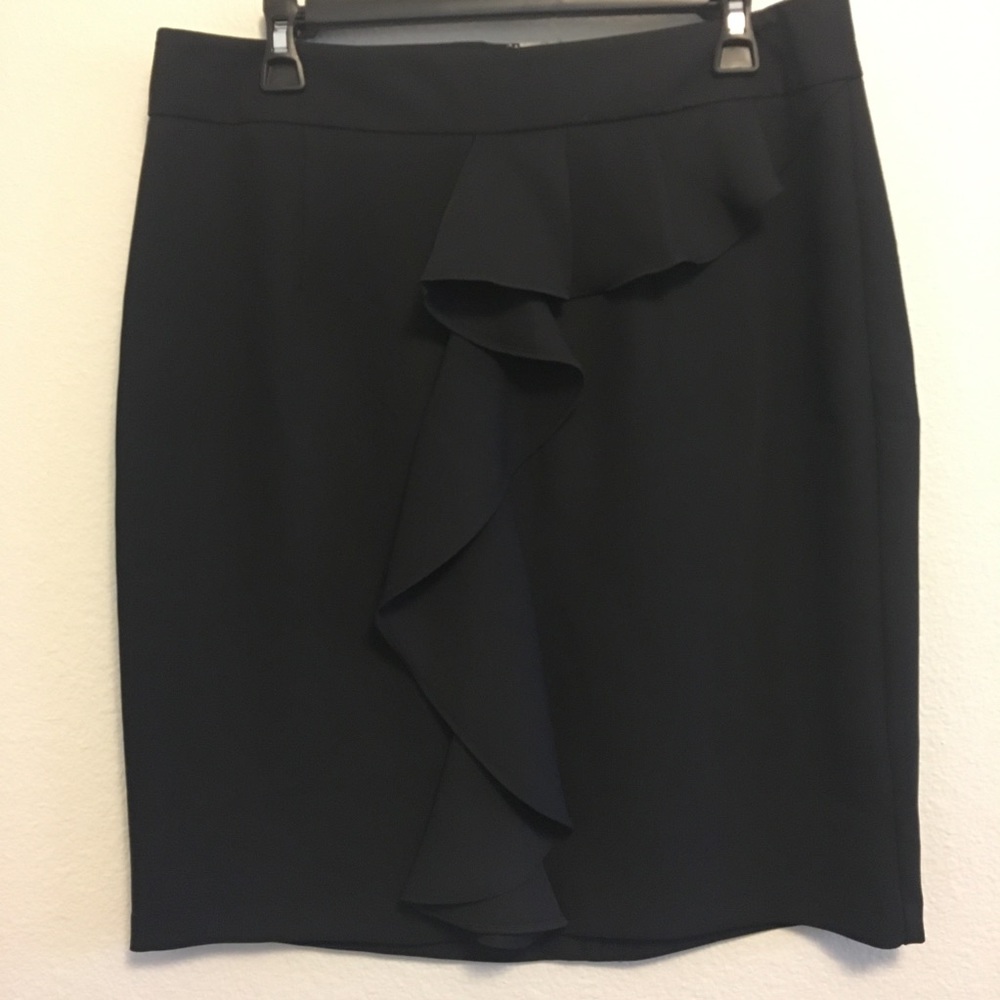 🌷4/$15 New Elle Black Shirt. Size 10